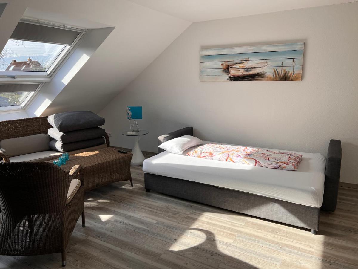 Ostfrieslands Perle Ferienwohnung an der Nordseeküste, Sauna, Terrasse, Garten, ruhige Lage, WLAN Norden Exterior foto